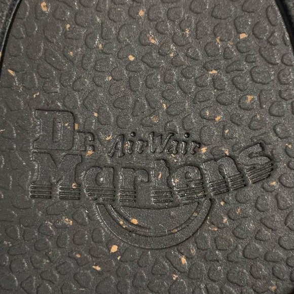 The Dr. Martens Women's Avry Hydro Toe Loop Platform Sandals-Size 6 NWOT - Picture 9 of 10